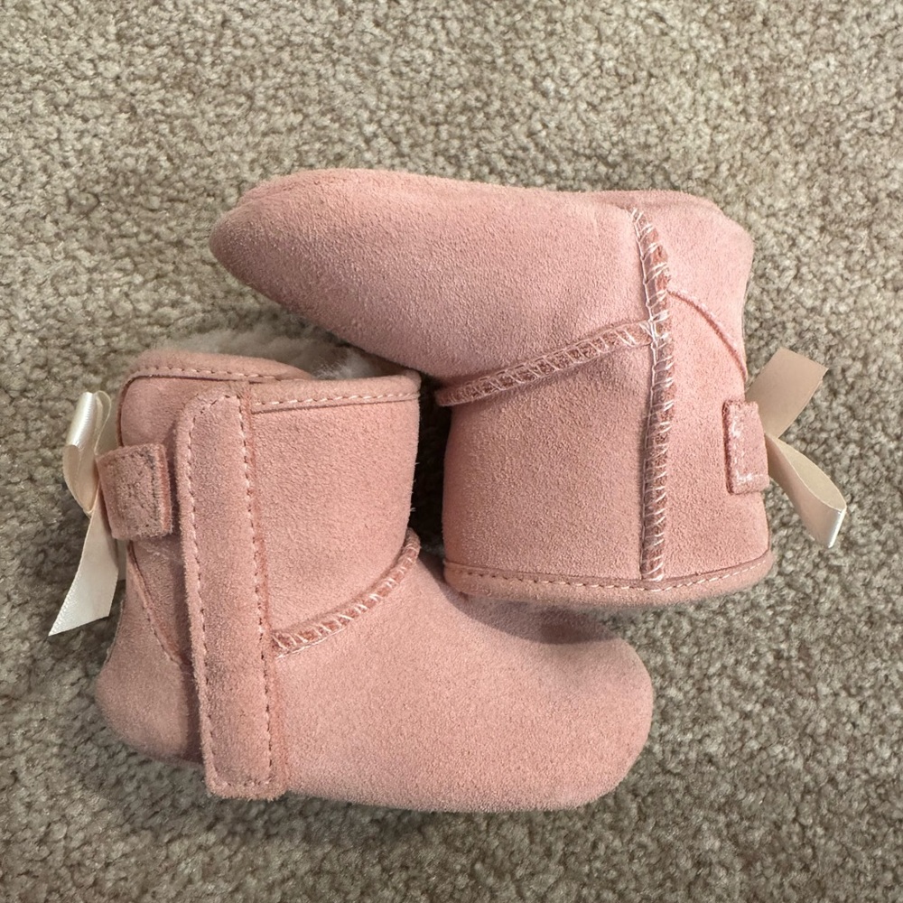 UGG Pink Baby Booties - Jesse bow II
